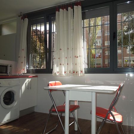 Apartamento Cuatro Torres Madrid Exterior photo